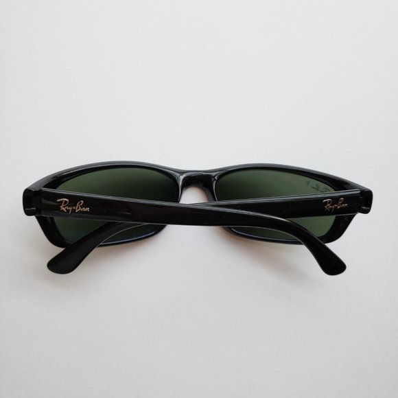 NWOT Ray Ban Black Sunglasses.